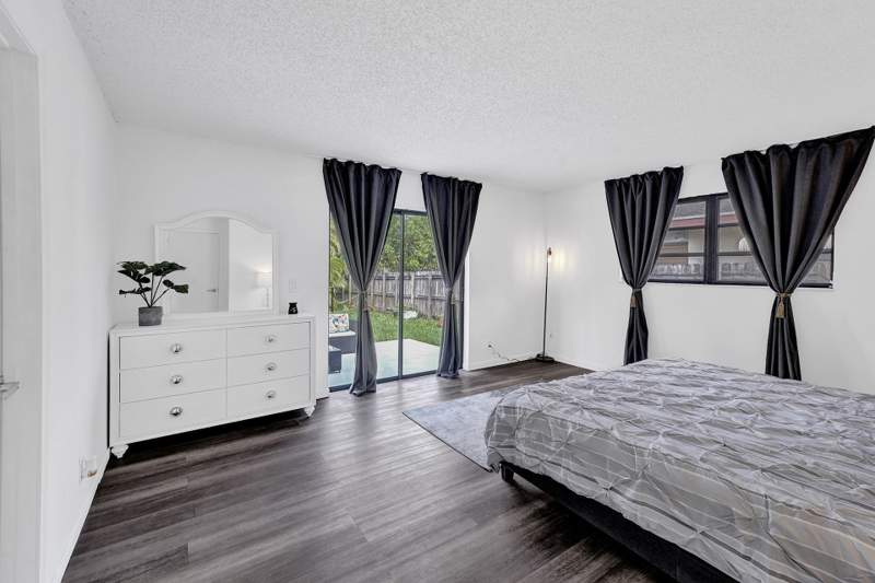 2 bedroom Single Family Residence at 1115 NE 1st Court #B, Anderson Villas Addition, Hallandale Beach — photo 2