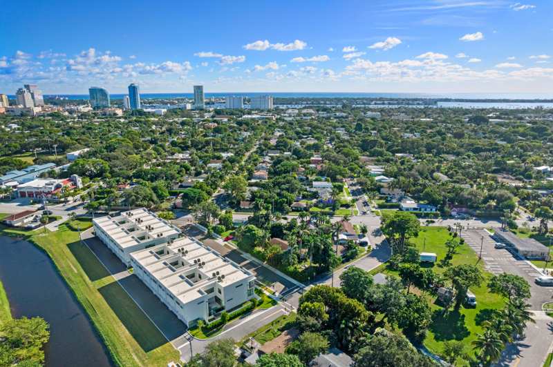 3 bedroom Townhouse at 1933 Dock Street, Park Central Rpd, West Palm Beach — photo 1