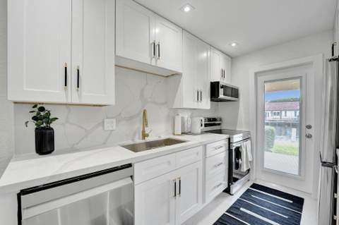2866 NE 30th Street #9, Fort Lauderdale FL - photo 20 of 60