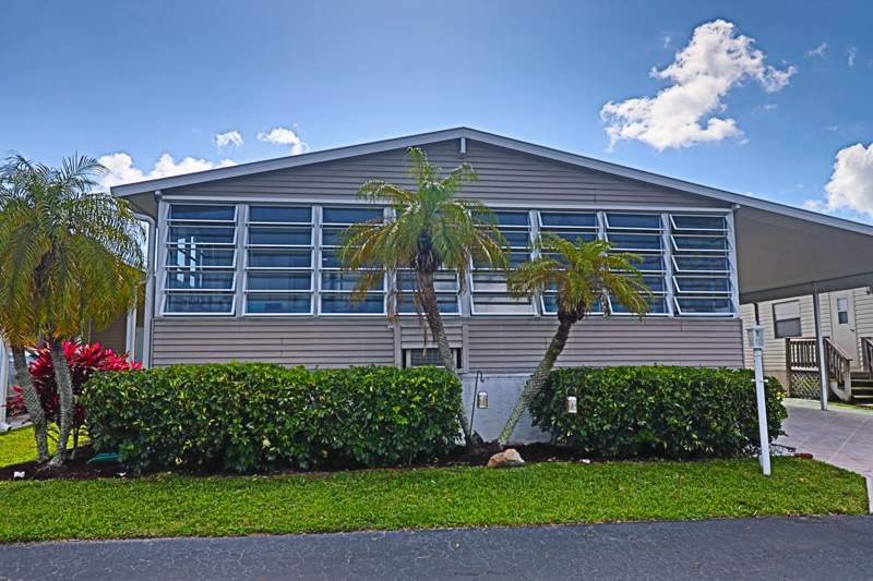 3 bedroom Manufactured Home at 9002 Fomento Bay, Jamaica Bay Mobile Home Co Op, Boynton Beach — photo 2