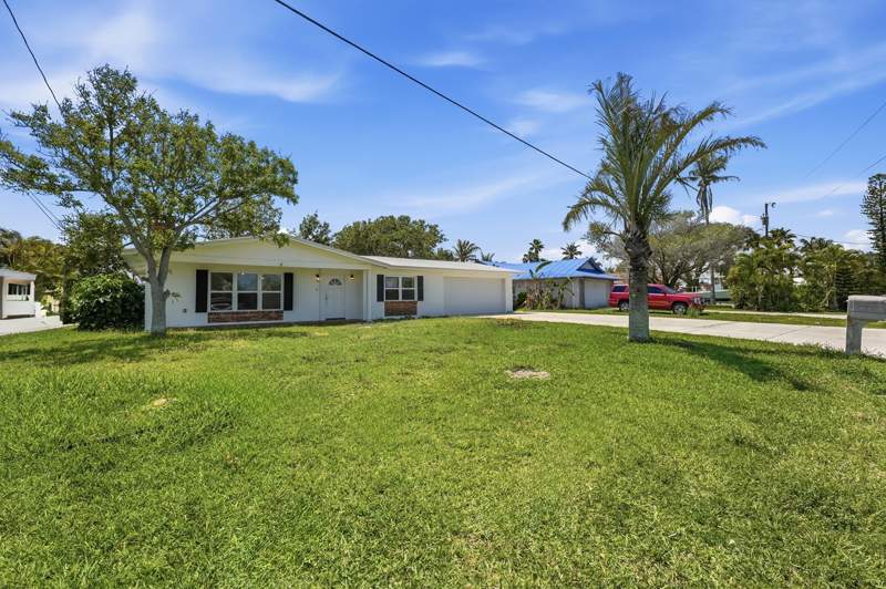 4 bedroom Single Family Residence at 1804 Bayshore Drive, Surfside Unit 1 Subdivision, Fort Pierce — photo 3
