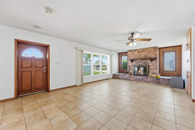 4 bedroom Single Family Residence at 1804 Bayshore Drive, Surfside Unit 1 Subdivision, Fort Pierce — photo 5