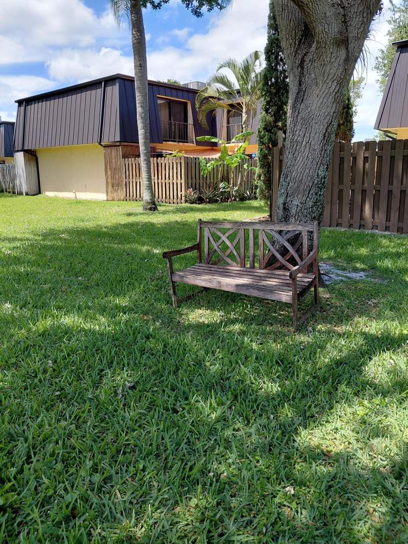 2 bedroom Townhouse at 2403 S Waterside Drive #2403, Waterside Estates, Lake Worth — photo 2