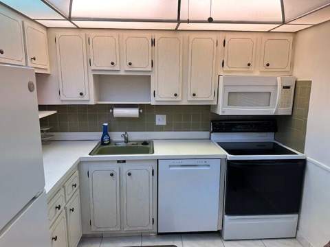 7705 NW 5th Court #103, Margate FL - photo 6 of 26