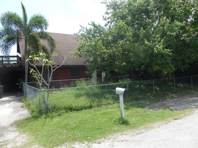 3 bedroom Single Family Residence at 6640 Riggers Road, Hypoluxo Village 2, Lake Worth — photo 2