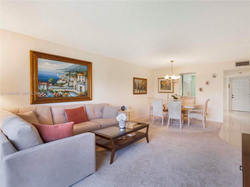 2 bedroom Condominium at 14360 Strathmore Lane #203, Huntington Lakes Sec One Condos, Delray Beach — photo 5