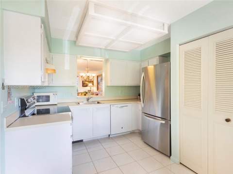 14360 Strathmore Lane #203, Delray Beach FL - photo 11 of 41