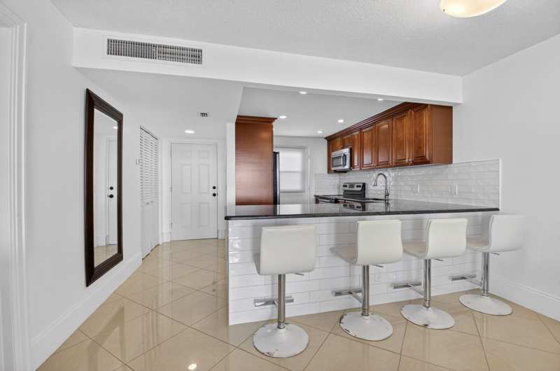 1 bedroom Condominium at 5500 NW 2nd Avenue #718, Boca Teeca Condo 3, Boca Raton — photo 1