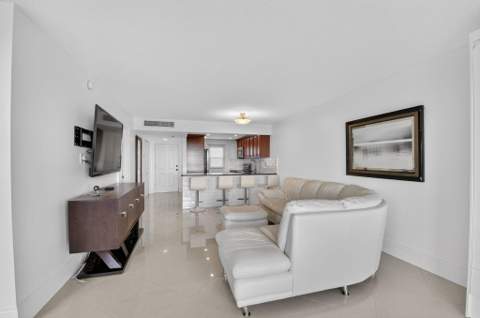 5500 NW 2nd Avenue #718, Boca Raton FL - photo 7 of 38
