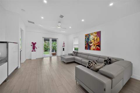21 NE 25th Street, Wilton Manors FL - photo 13 of 47