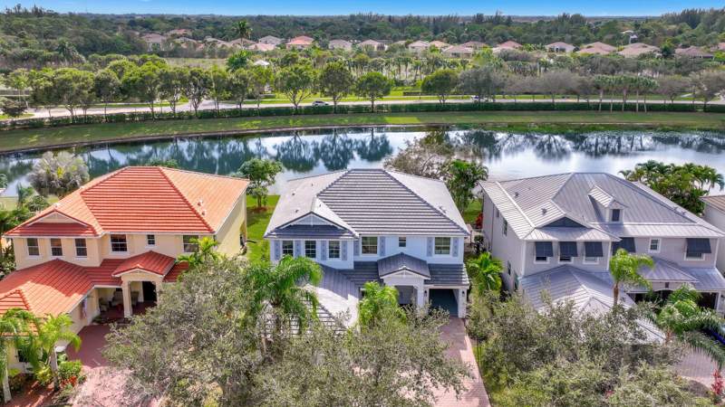 5 bedroom Single Family Residence at 9334 Madewood Court, Diamond C Ranch Pod A, Royal Palm Beach — photo 2