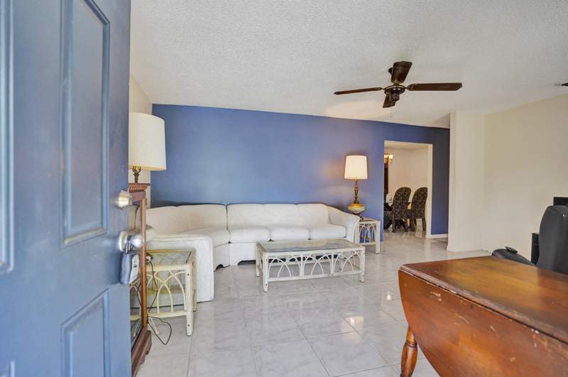 3 bedroom Single Family Residence at 2886 Floral Road, Floral Park Lantana, Lake Worth — photo 2