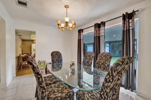 2886 Floral Road, Lake Worth FL - photo 8 of 51