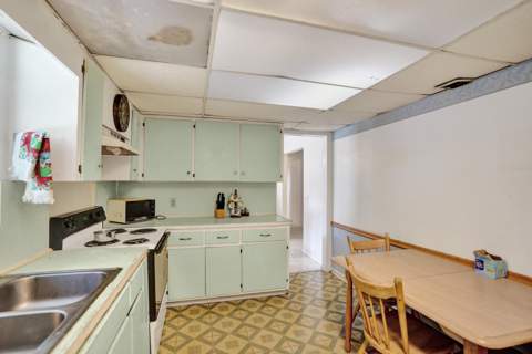 2886 Floral Road, Lake Worth FL - photo 14 of 51