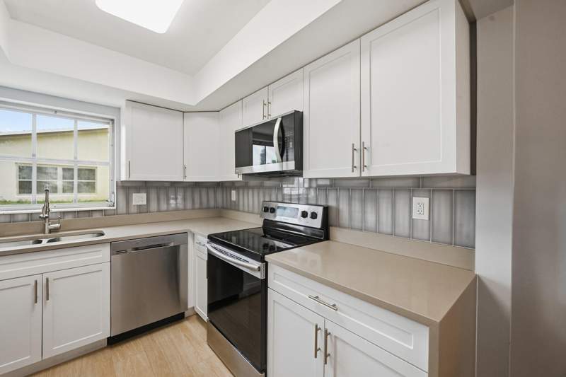 2 bedroom Villa at 2680 Barkley Drive #C, Cresthaven Villas 8 Condo, West Palm Beach — photo 3