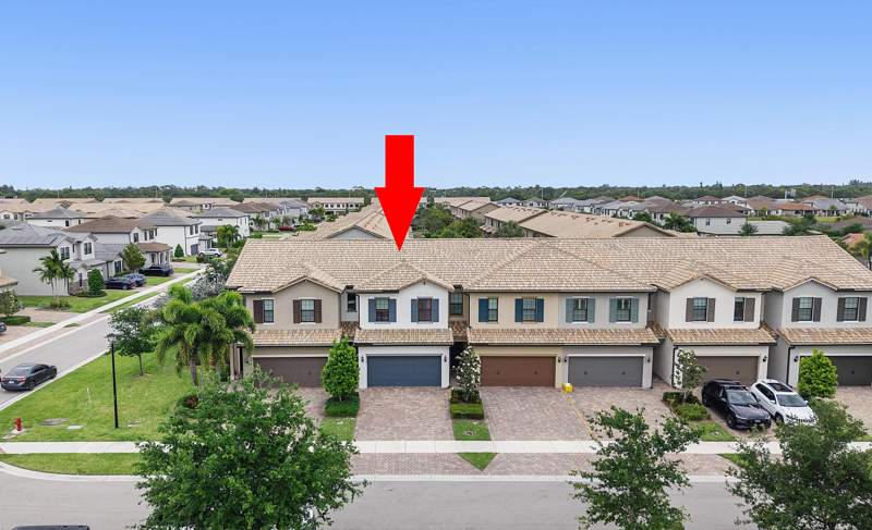 3 bedroom Townhouse at 4846 San Fratello Circle, Fields At Gulfstream Polo, Lake Worth — photo 3