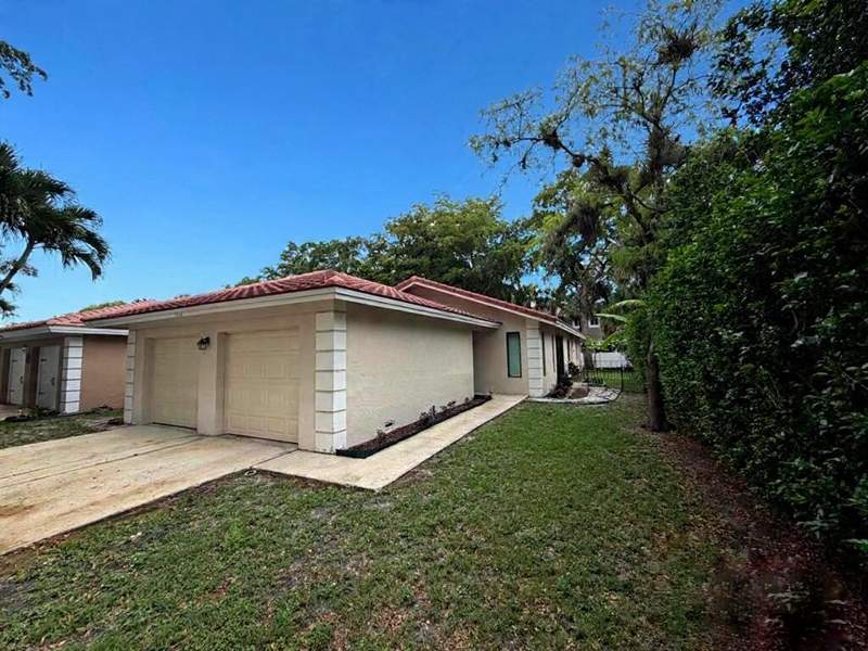 3 bedroom Single Family Residence at 1512 NW 93rd Terrace, Coral Springs University Drive, Coral Springs — photo 2
