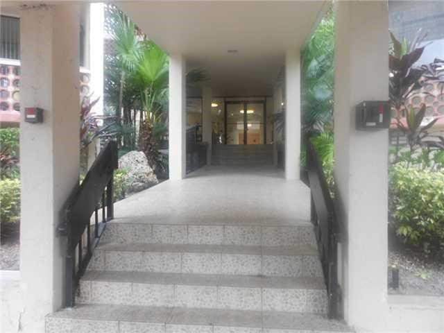 3 bedroom Condominium at 4222 Inverrary Boulevard #4116, Inverrary Gardens Condo I, Lauderhill — photo 4