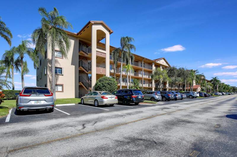 2 bedroom Condominium at 13355 SW 16th Court #309 E, Ivanhoe East At Century Village, Pembroke Pines — photo 5