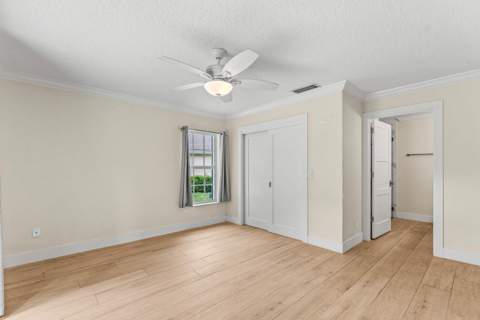 226 Moccasin Trail, Jupiter FL - photo 13 of 37