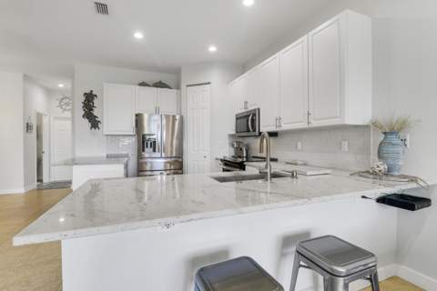 1604 Mariner Bay Boulevard, Hutchinson Island FL - photo 15 of 60