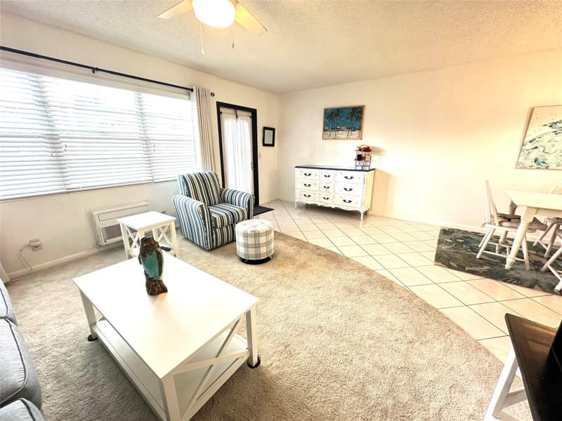 1 bedroom Condominium at 131 Oakridge J, Century Village East, Deerfield Beach — photo 4