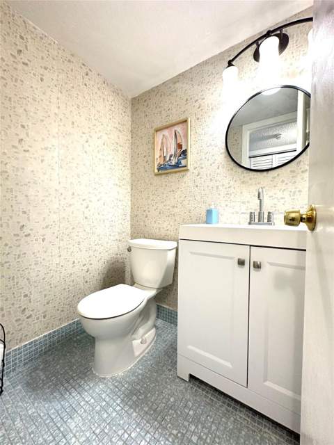 131 Oakridge J, Deerfield Beach FL - photo 10 of 60