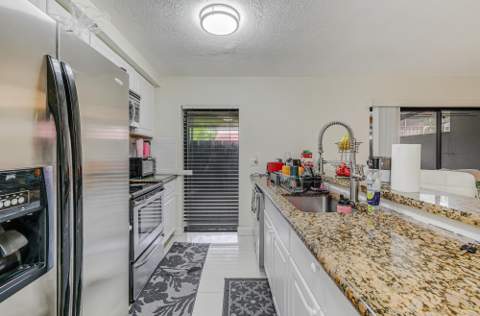 4003 W Woodscape Drive #2-k, Miramar FL - photo 18 of 40