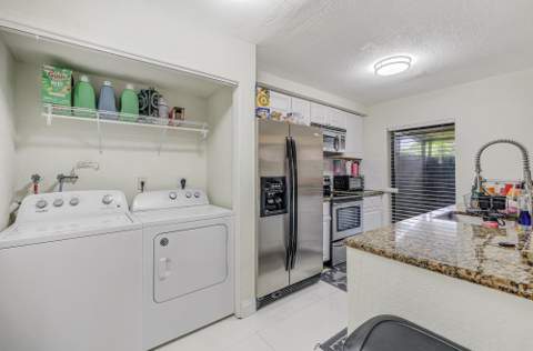 4003 W Woodscape Drive #2-k, Miramar FL - photo 16 of 40