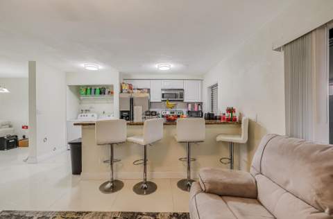 4003 W Woodscape Drive #2-k, Miramar FL - photo 11 of 40