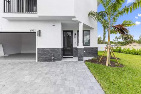 6997 NW 30th Terrace #D, Fort Lauderdale FL - photo 6 of 62
