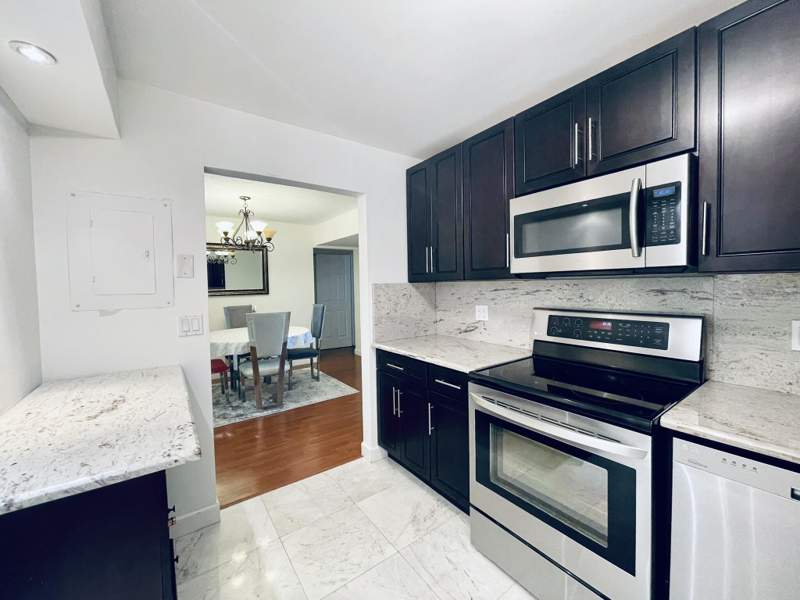 2 bedroom Condominium at 7000 NW 17th Street #203, Omega Condo No 2, Plantation — photo 3