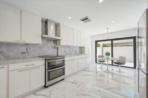 2435 Presidential Way #H, West Palm Beach FL - photo 18 of 76