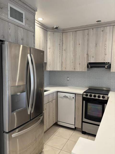 223 Coventry J #223, West Palm Beach FL - photo 11 of 16