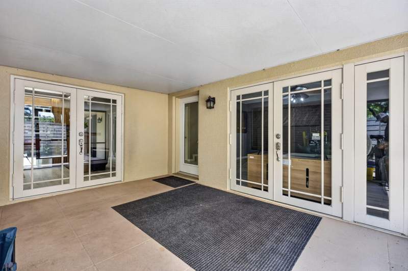 2 bedroom Townhouse at 527 5th Terrace, Glenwood Twnhs, Palm Beach Gardens — photo 2
