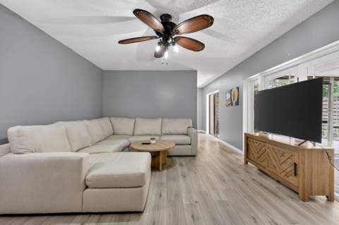 527 5th Terrace, Palm Beach Gardens FL - photo 16 of 41