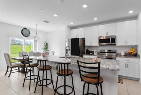 10930 SW Vasari Way, Port St. Lucie FL - photo 10 of 41