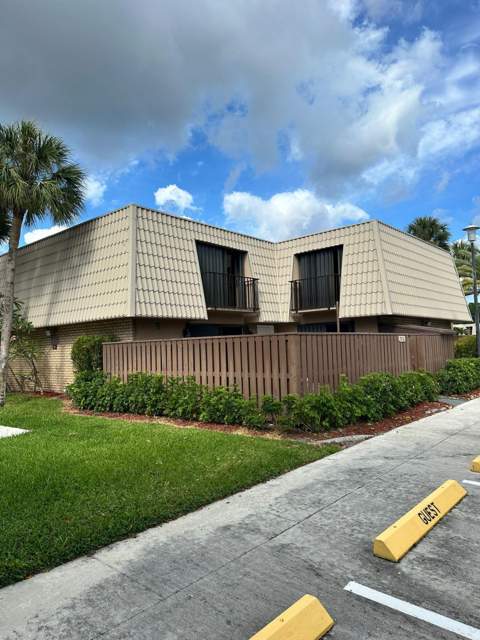 5718 57th Way, West Palm Beach FL - photo 6 of 50