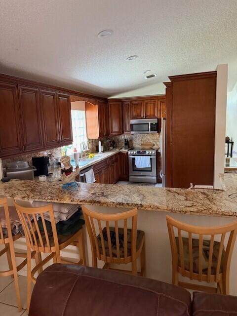 20525 SW 2nd Street, Pembroke Pines FL - photo 6 of 11