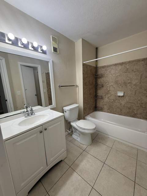 3390 N Pinewalk Drive #1012, Margate FL - photo 6 of 15