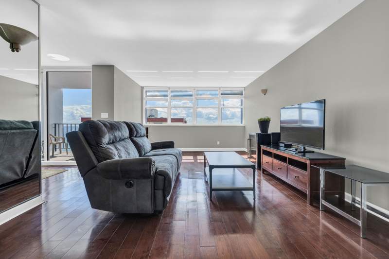 2 bedroom Condominium at 1400 S Ocean Drive #1702, Trafalgar Towers Condominium, Hollywood — photo 3