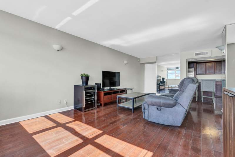 2 bedroom Condominium at 1400 S Ocean Drive #1702, Trafalgar Towers Condominium, Hollywood — photo 5