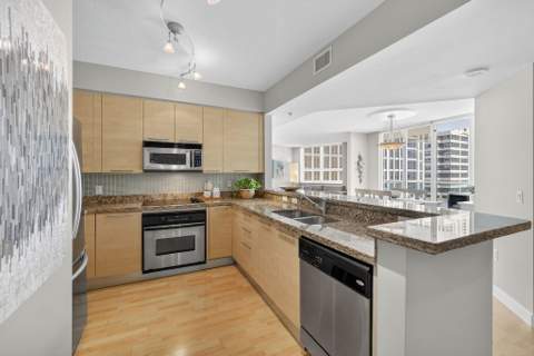 350 SE 2nd Street #1030, Fort Lauderdale FL - photo 8 of 35