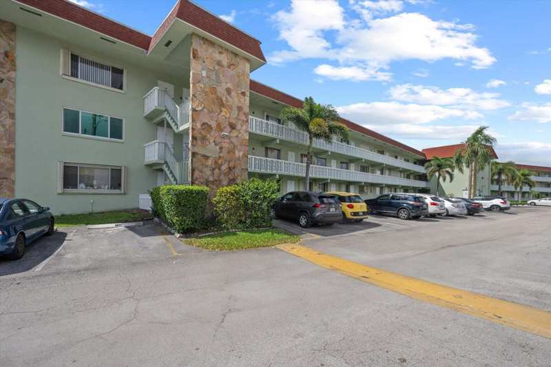 2 bedroom Condominium at 3300 Springdale Boulevard #202, Regal Palms Mayfair Condo, Palm Springs — photo 1