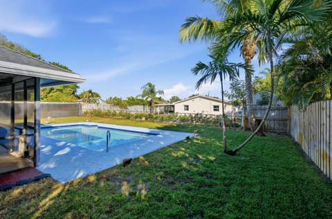 1569 NE Amy Avenue, Jensen Beach FL - photo 24 of 31