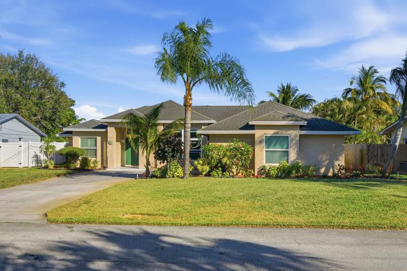 3 bedroom Single Family Residence at 1569 NE Amy Avenue, Corona Del Rio, Jensen Beach — photo 3