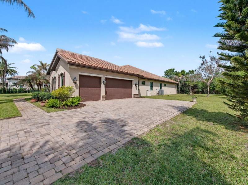 4 bedroom Single Family Residence at 774 SW Winston Avenue, Sand Trail (Aka Copperleaf), Palm City — photo 4