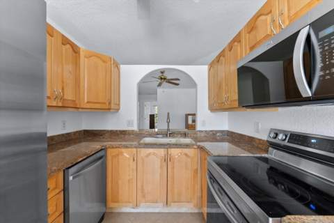 375 NW 42nd Street, Boca Raton FL - photo 13 of 28