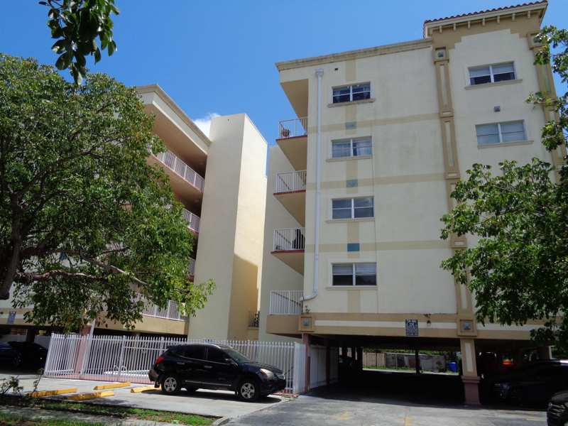 2 bedroom Condominium at 2008 Jackson Street #E9, Pier 43 Condo, Hollywood — photo 1