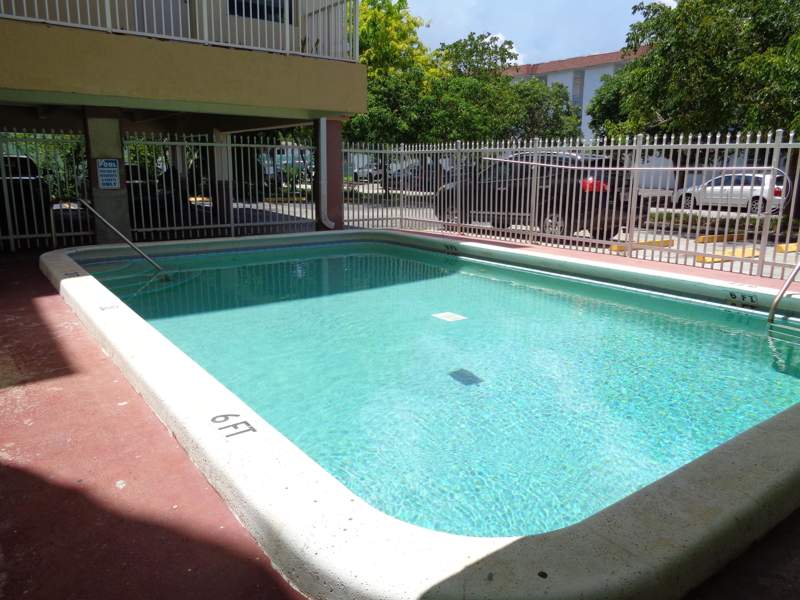 2 bedroom Condominium at 2008 Jackson Street #E9, Pier 43 Condo, Hollywood — photo 2